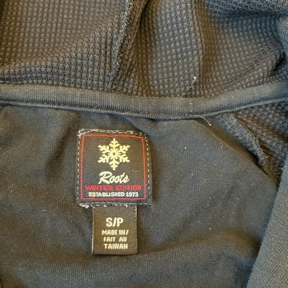 Roots zip up hoodie - Picture 2 of 6